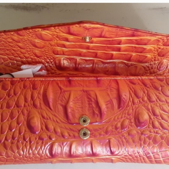 Brahmin Veronica Wallet in Dusty Orange, NWT - Picture 2 of 3